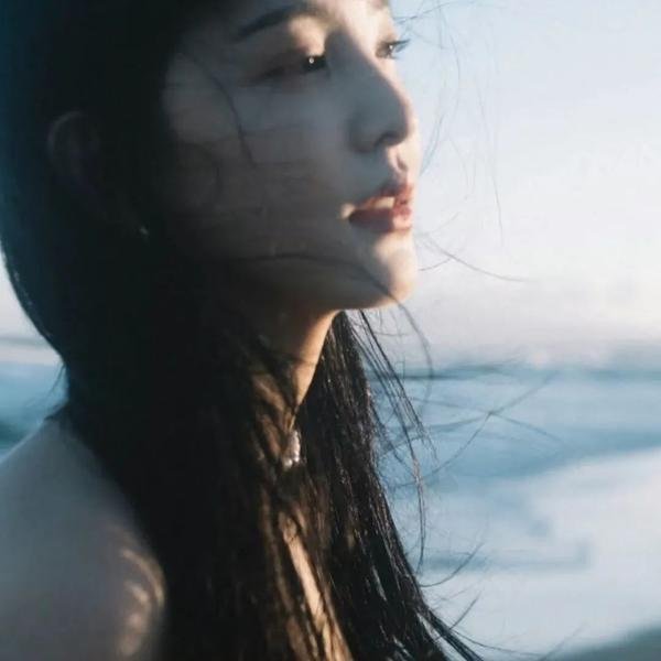 与君重逢初见时